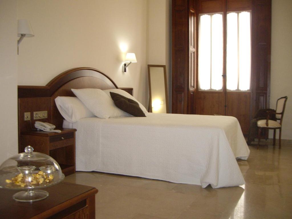 Hotel San Sebastián Hospedería Cieza Habitación foto